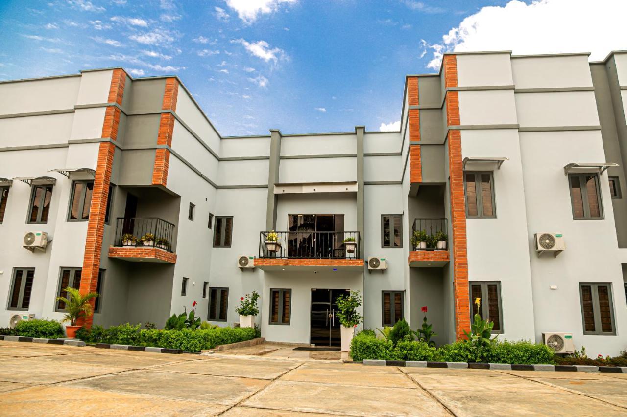 Fragrance Apartments And Suites إبادان المظهر الخارجي الصورة
