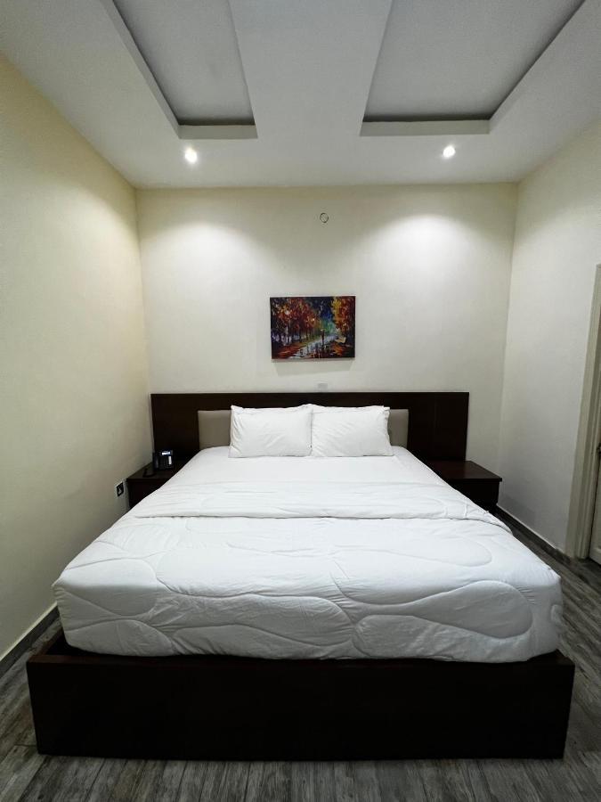 Fragrance Apartments And Suites إبادان المظهر الخارجي الصورة