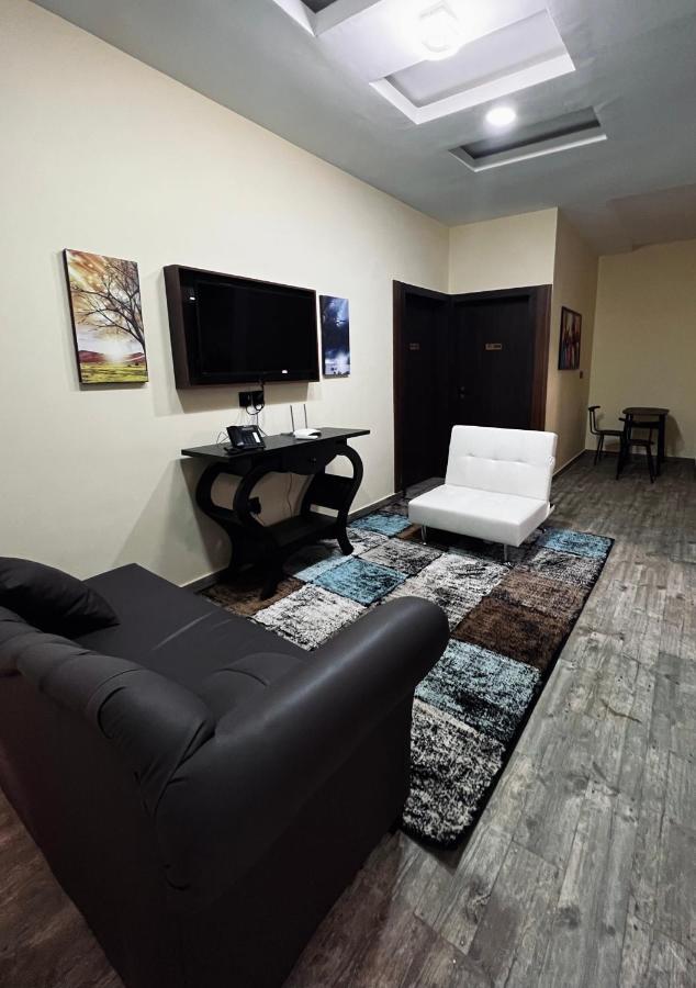 Fragrance Apartments And Suites إبادان المظهر الخارجي الصورة