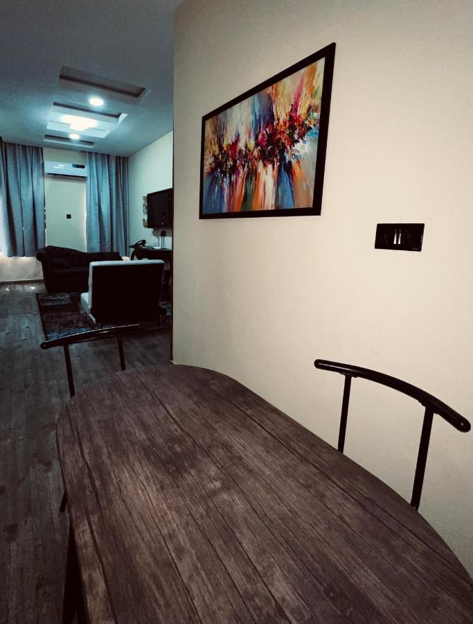 Fragrance Apartments And Suites إبادان المظهر الخارجي الصورة