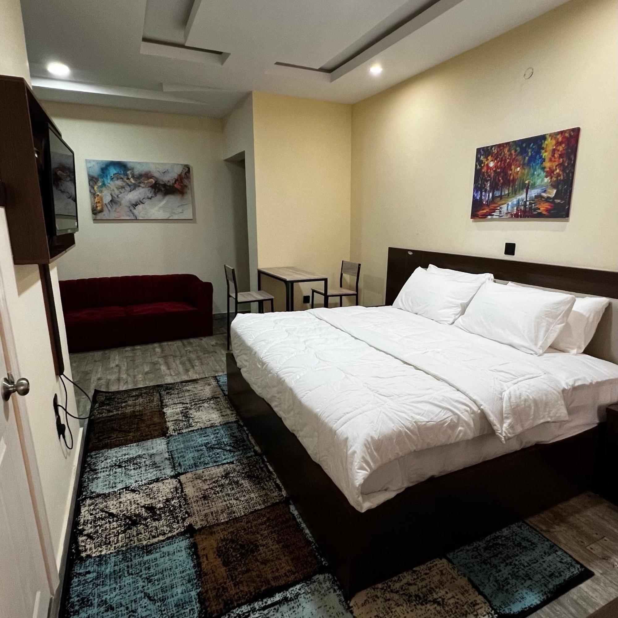 Fragrance Apartments And Suites إبادان المظهر الخارجي الصورة